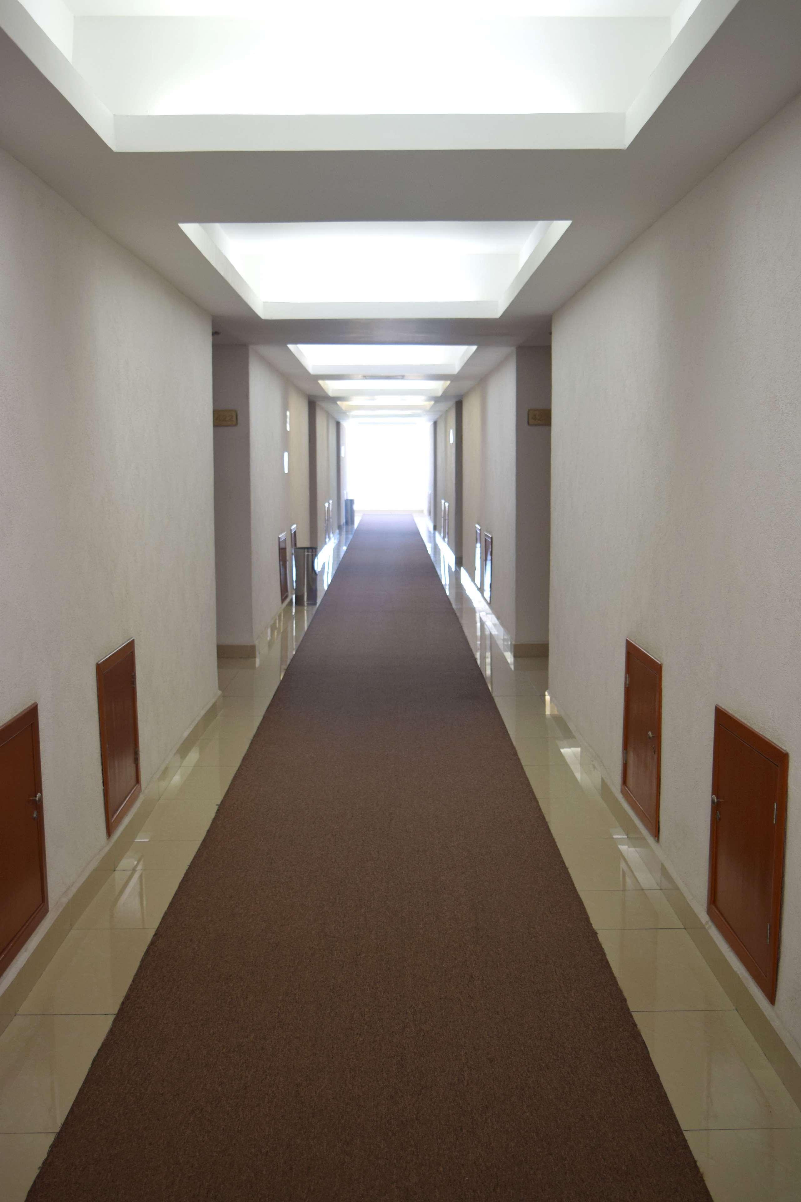 Best Western Patong Beach Екстериор снимка