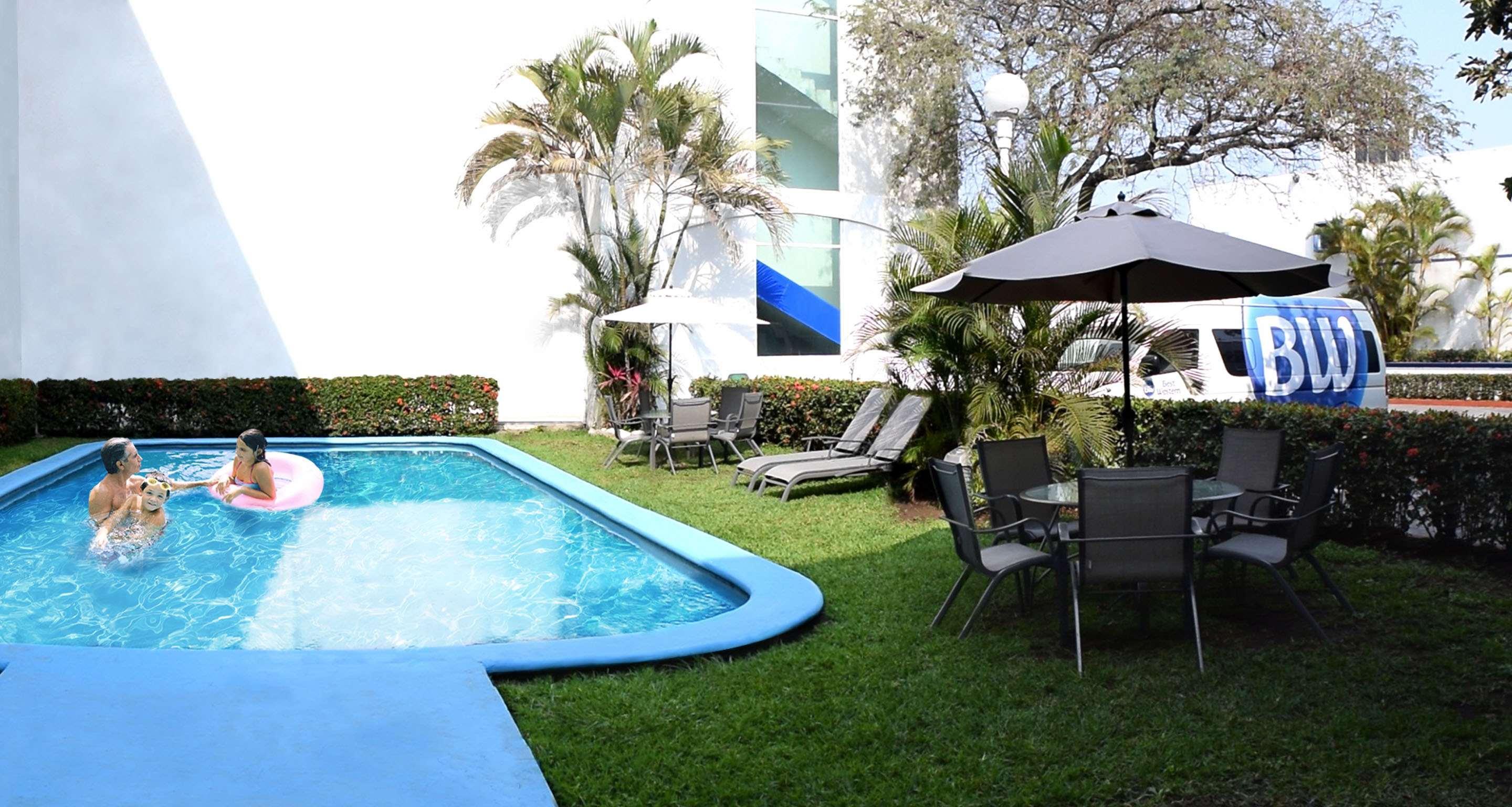Best Western Patong Beach Екстериор снимка