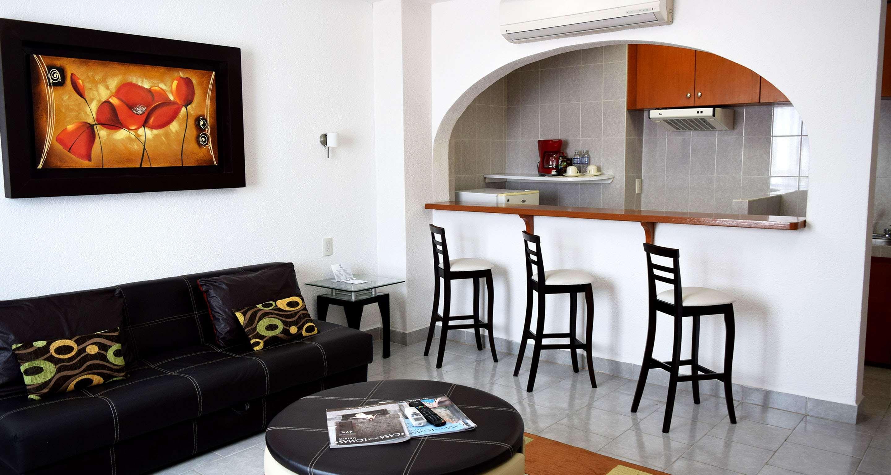Best Western Patong Beach Екстериор снимка